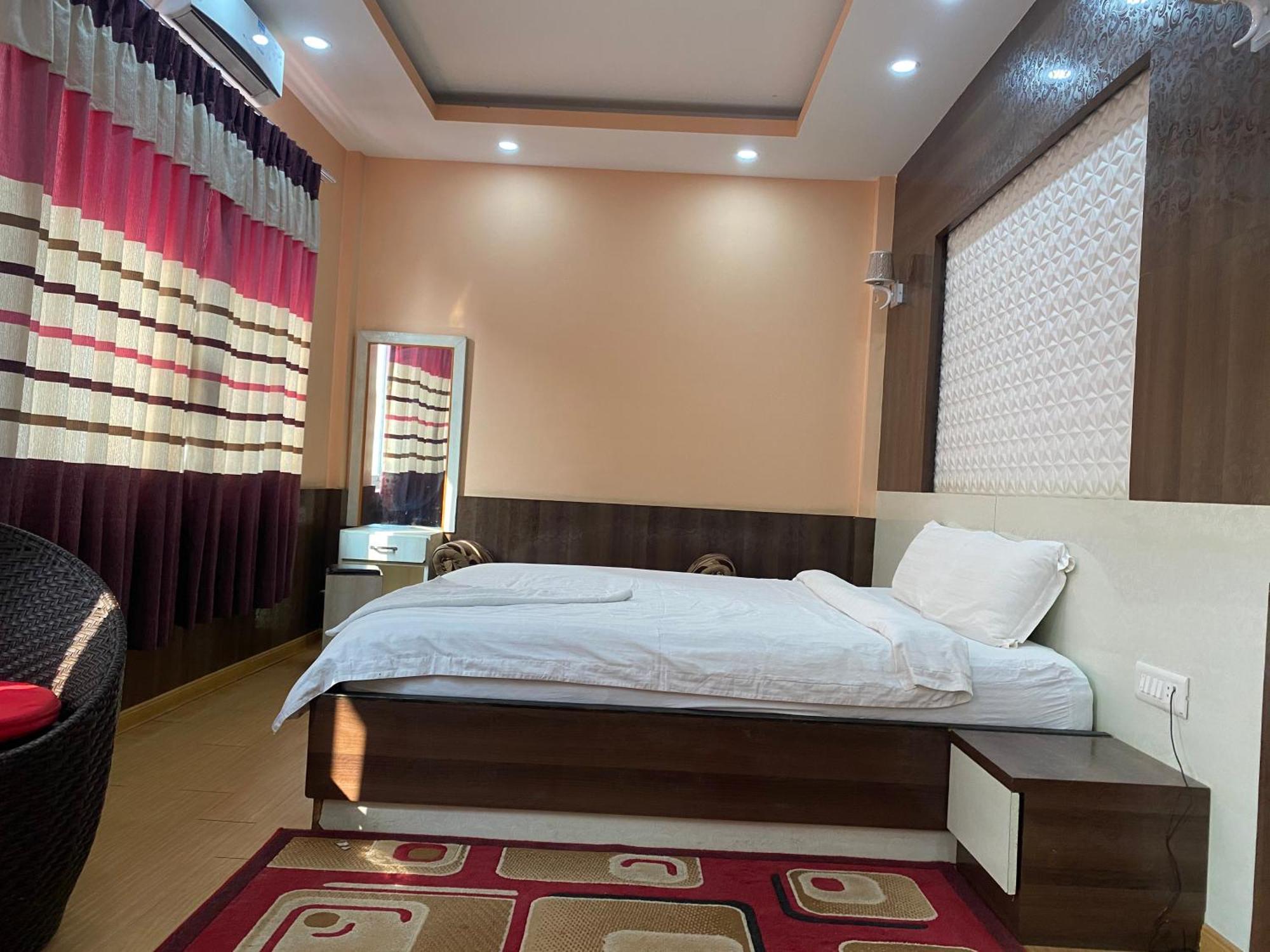 Hotel Gorkha Palace Pvt. Ltd Екстериор снимка